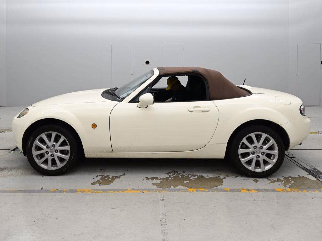 MAZDA ROADSTER