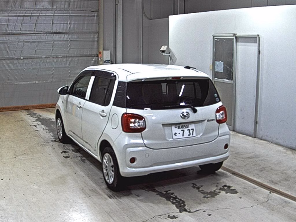 DAIHATSU BOON