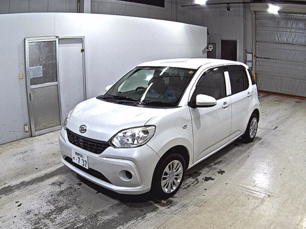 DAIHATSU BOON
