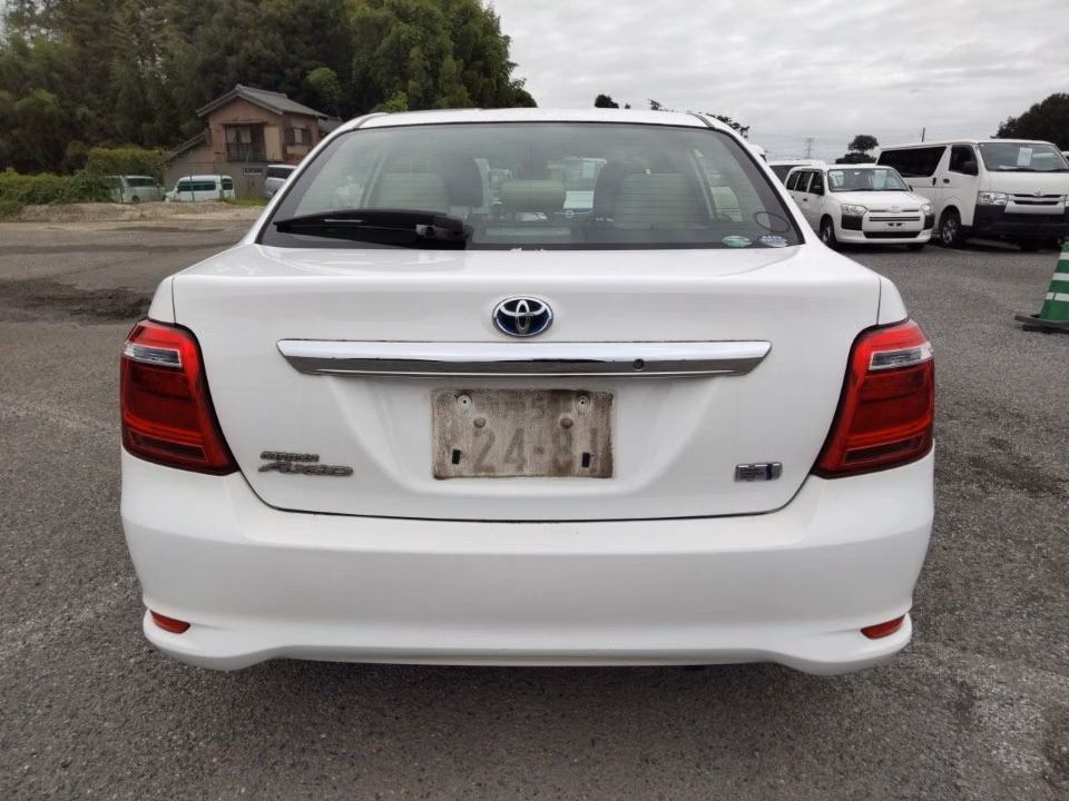 TOYOTA COROLLA AXIO