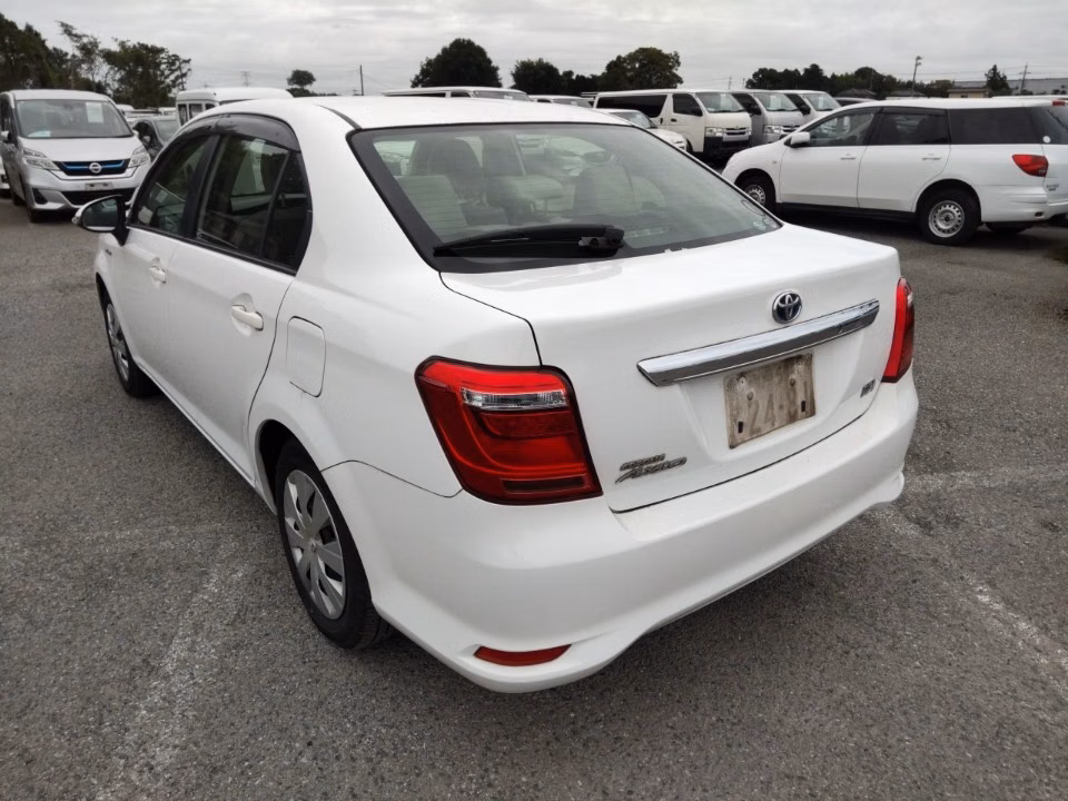 TOYOTA COROLLA AXIO