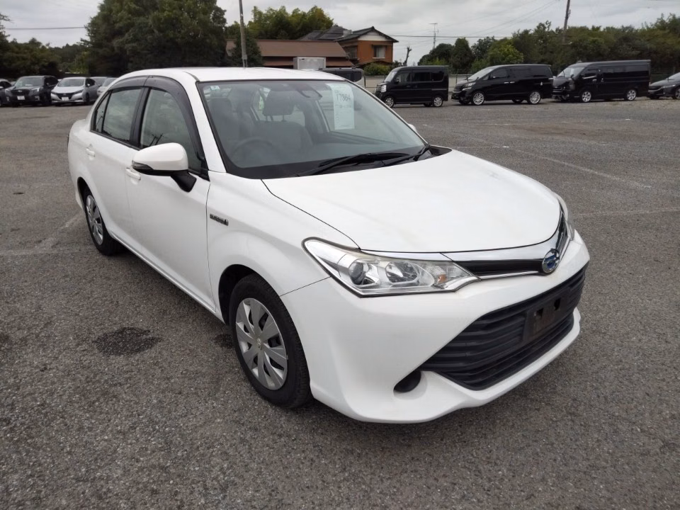 TOYOTA COROLLA AXIO