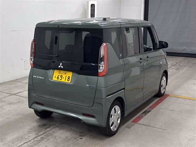 MITSUBISHI EK SPACE