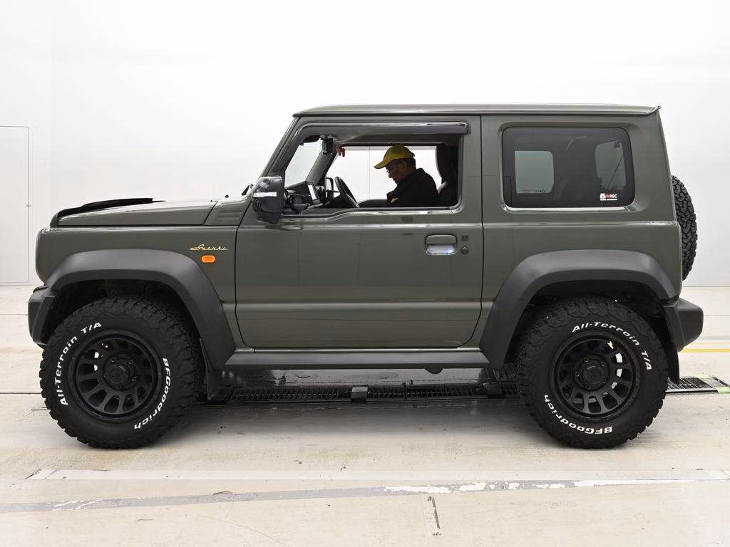 SUZUKI JIMNY SIERRA