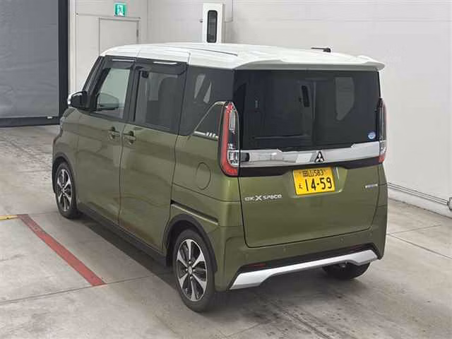 MITSUBISHI EK SPACE