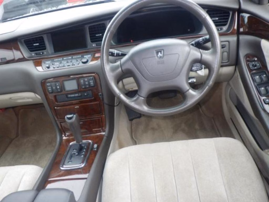 MITSUBISHI PROUDIA