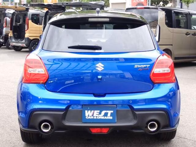 SUZUKI SWIFT