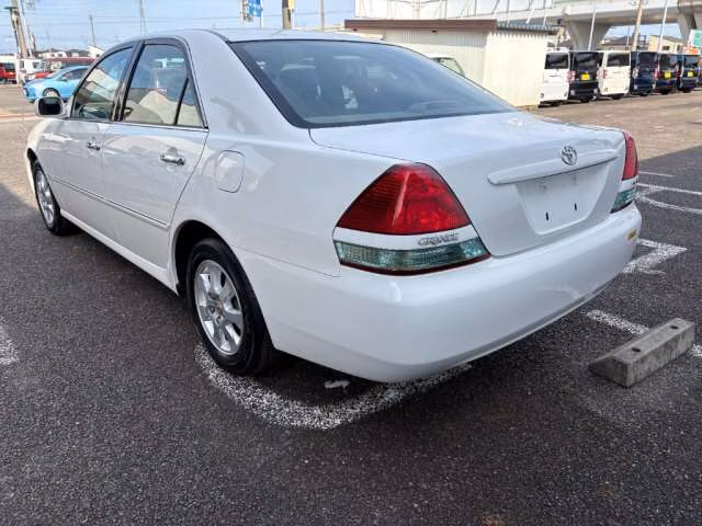 TOYOTA MARK II