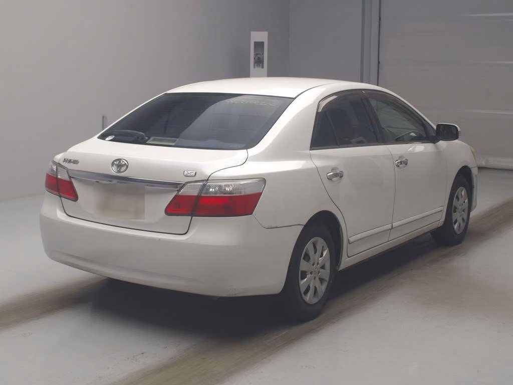 TOYOTA PREMIO
