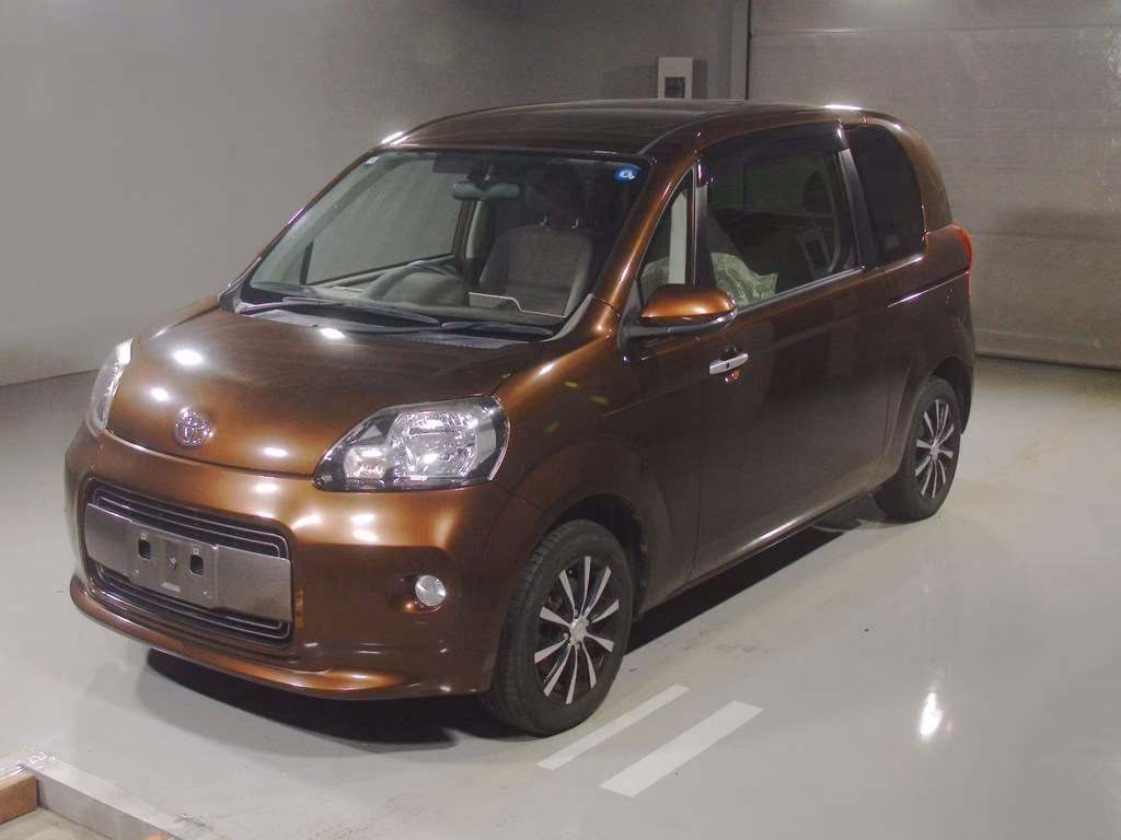 TOYOTA PORTE