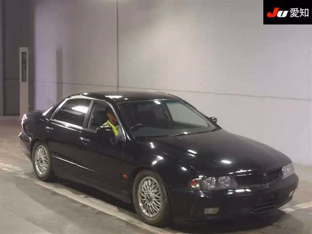 MITSUBISHI DIAMANTE