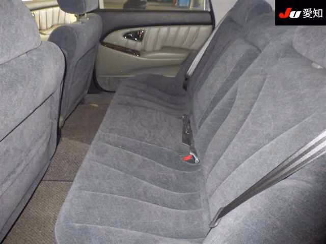 MITSUBISHI DIAMANTE
