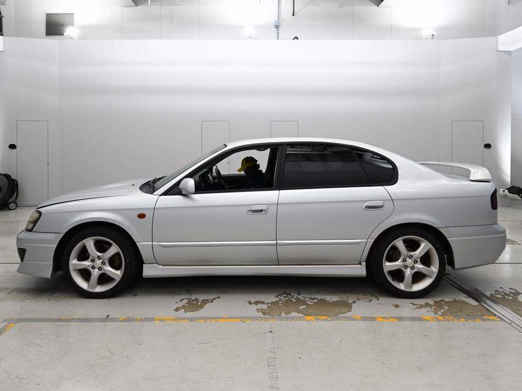 SUBARU LEGACY B4