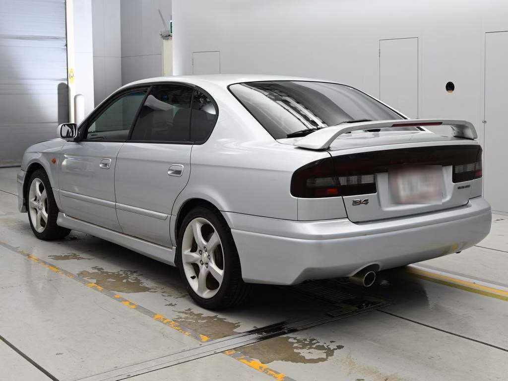 SUBARU LEGACY B4