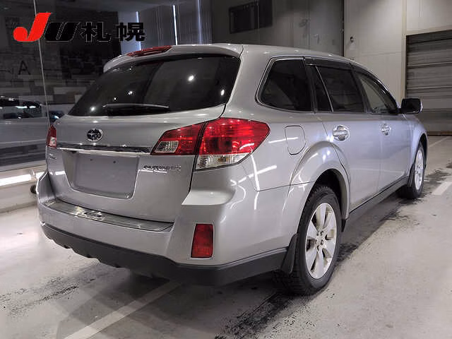 SUBARU OUTBACK