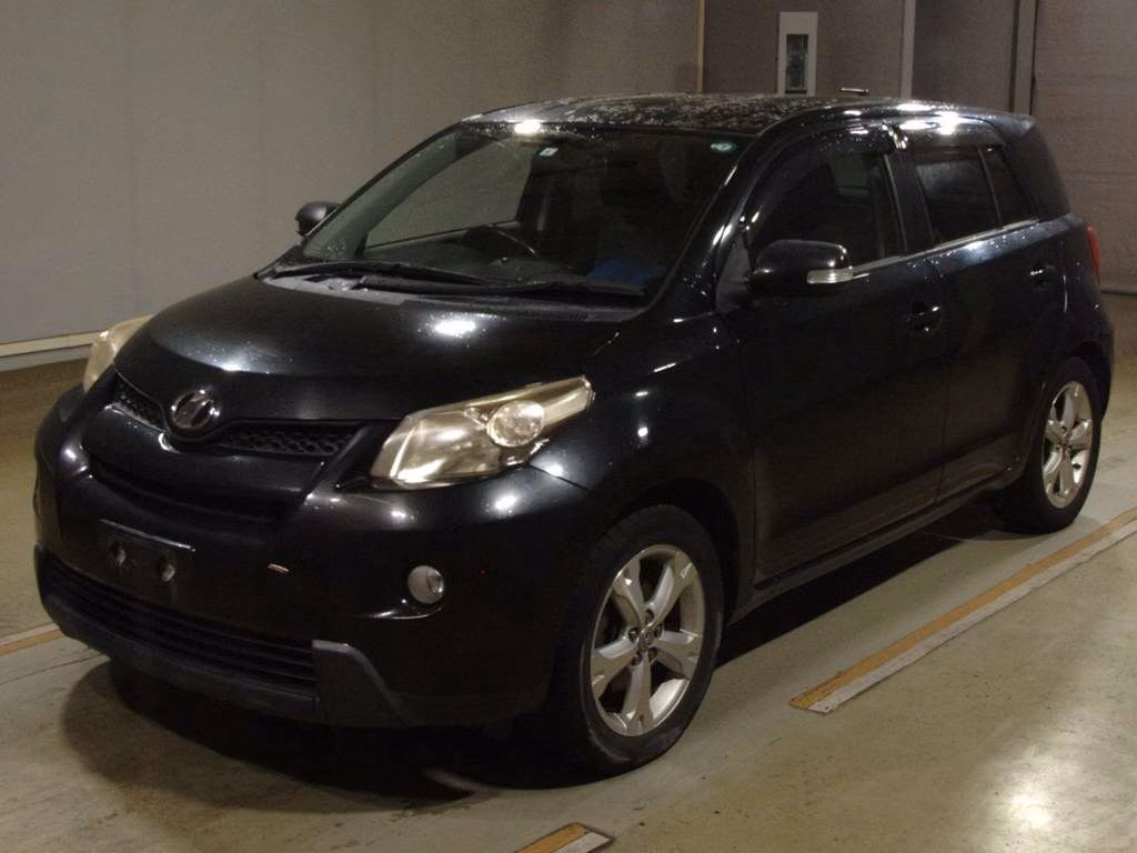 TOYOTA IST