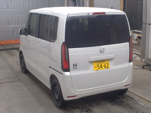 HONDA N-BOX