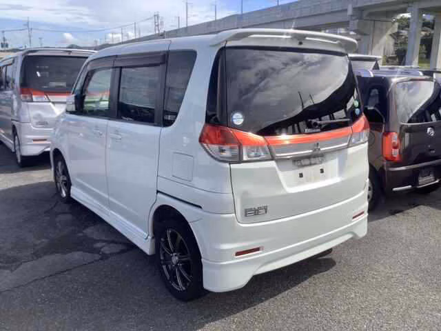 MITSUBISHI DELICA D:2