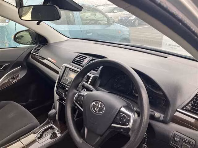 TOYOTA PREMIO