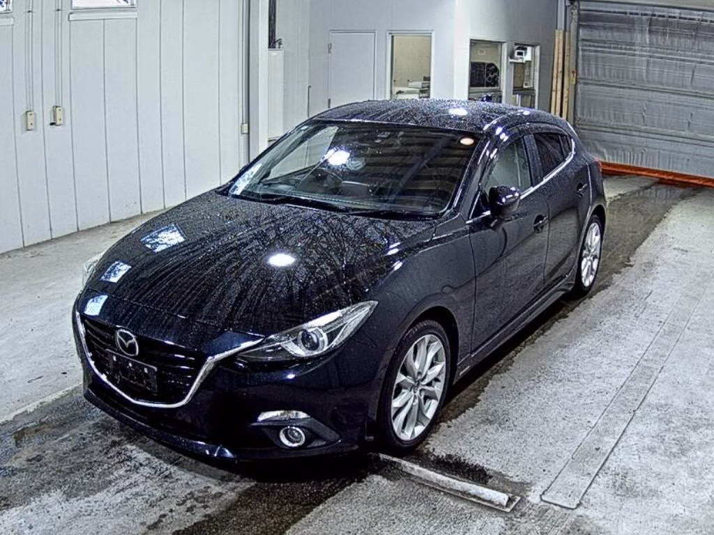 MAZDA AXELA
