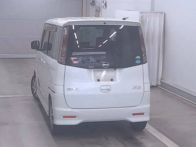 NISSAN ROOX