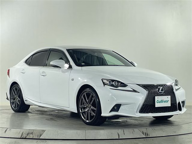 Lexus IS300h