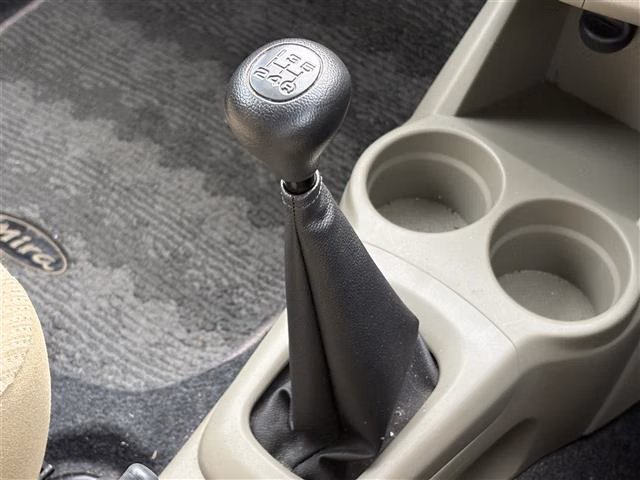DAIHATSU MIRA