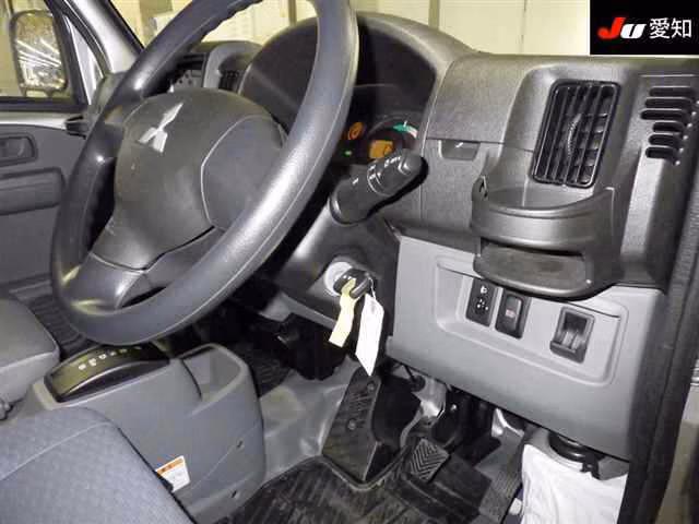 MITSUBISHI MINICAB MIEV
