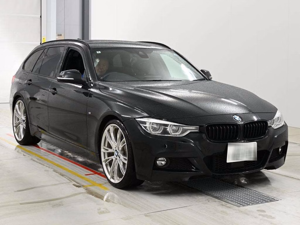 BMW 3-SERIES