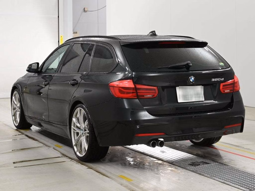 BMW 3-SERIES