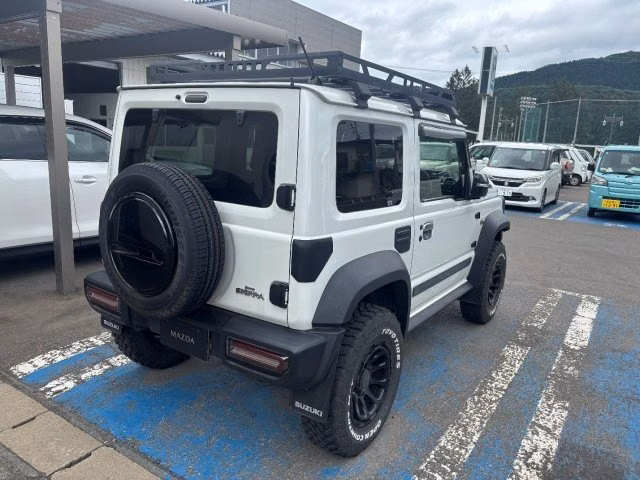 SUZUKI JIMNY SIERRA