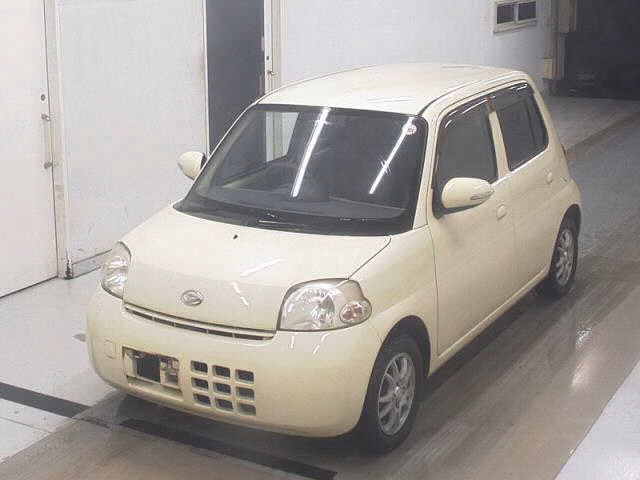 DAIHATSU ESSE