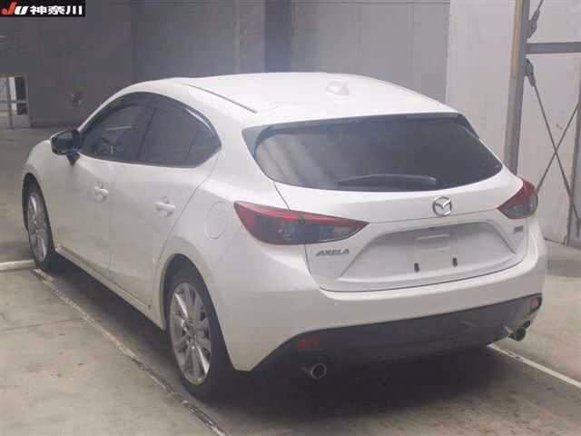 MAZDA AXELA