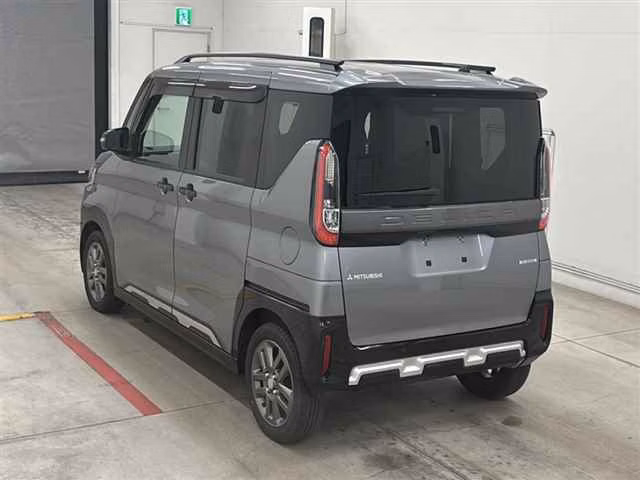 MITSUBISHI DELICA MINI