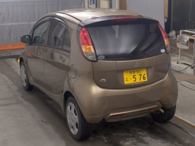 MITSUBISHI I