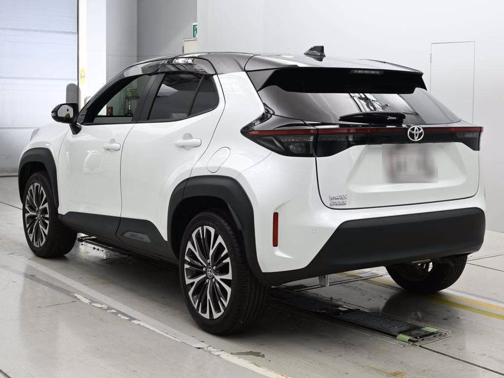 TOYOTA YARIS CROSS