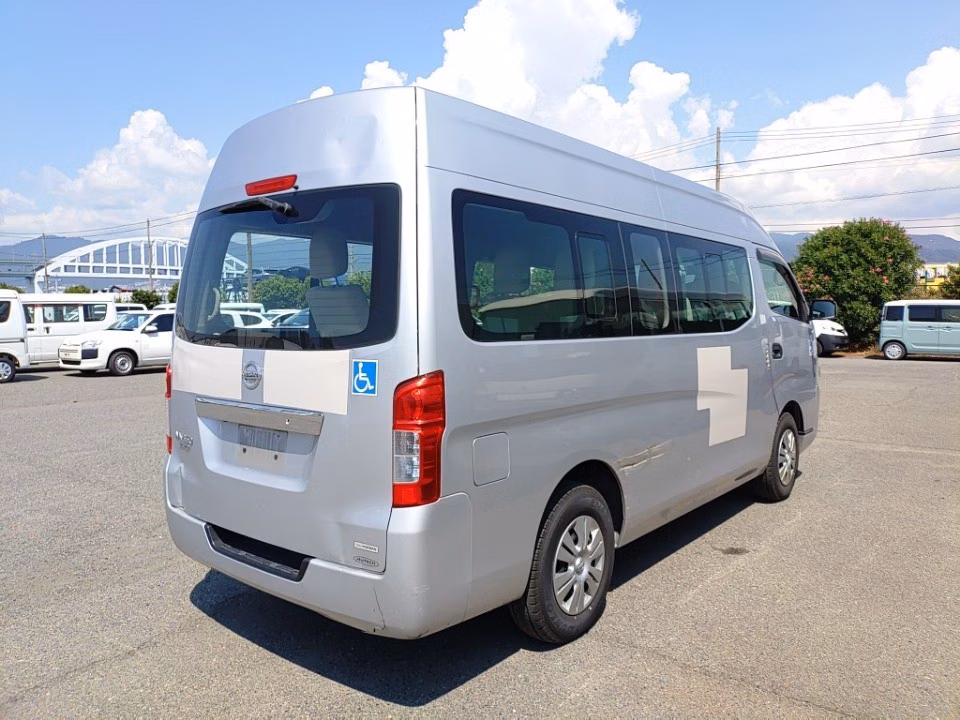 NISSAN NV350 CARAVAN
