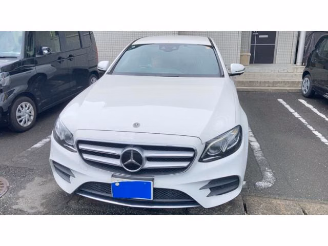 MERCEDES-BENZ E-CLASS