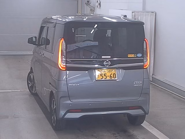 NISSAN ROOX