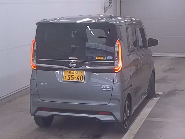 NISSAN ROOX