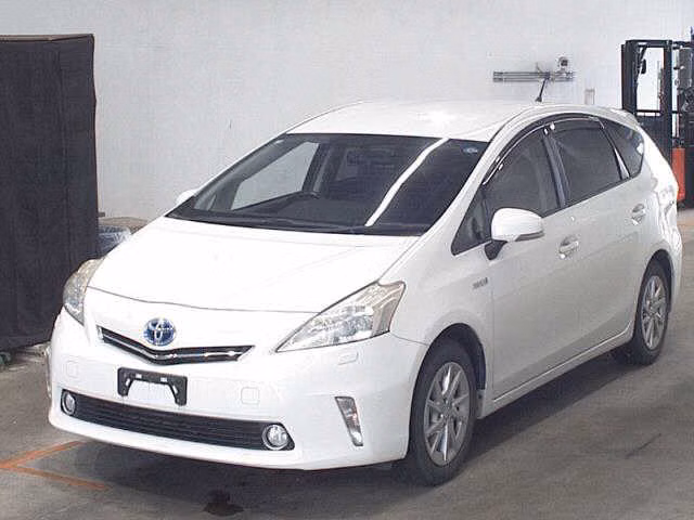 TOYOTA PRIUS ALPHA