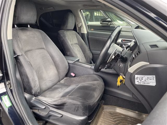LEXUS CT200H