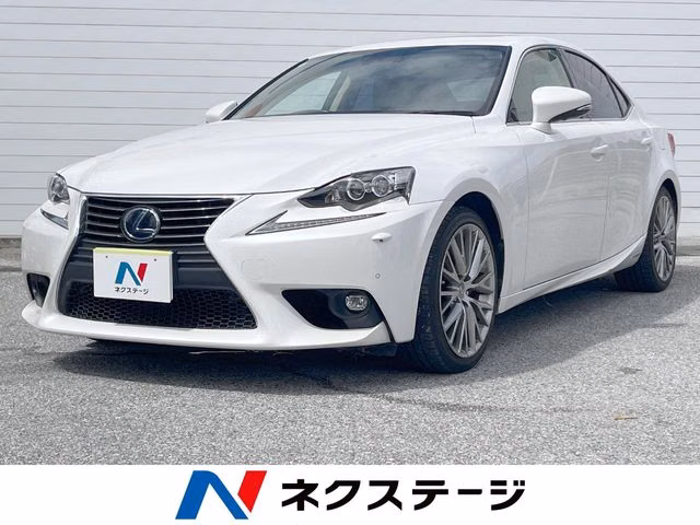 Lexus IS300h