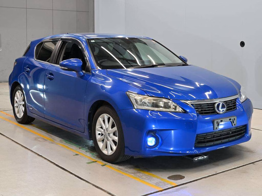 LEXUS CT200H