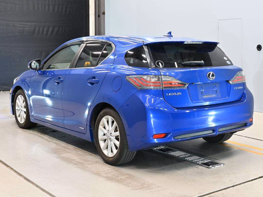 LEXUS CT200H