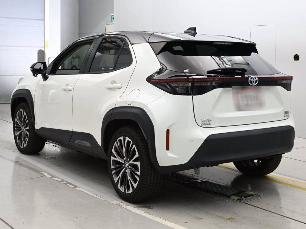 TOYOTA YARIS CROSS