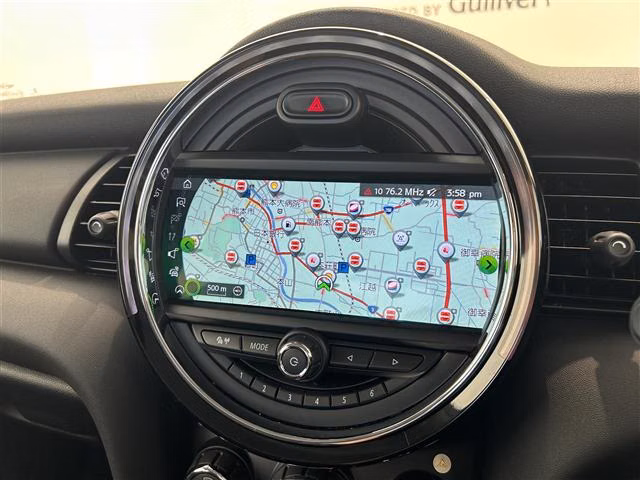 MINI HATCH