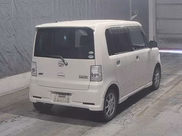 DAIHATSU MOVE CONTE