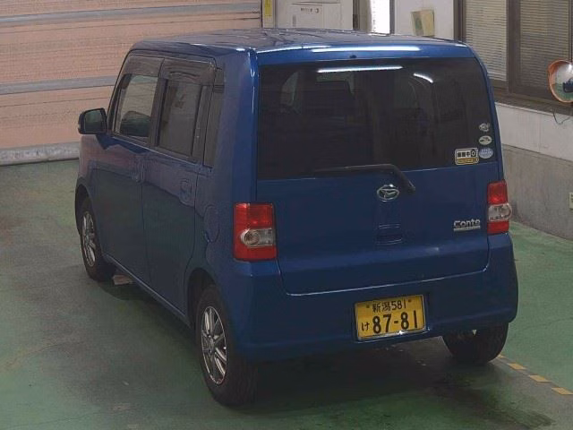 DAIHATSU MOVE CONTE