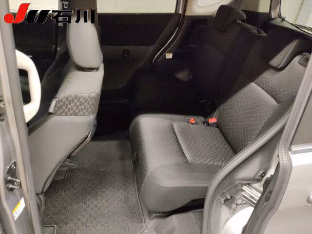 MITSUBISHI DELICA D:2